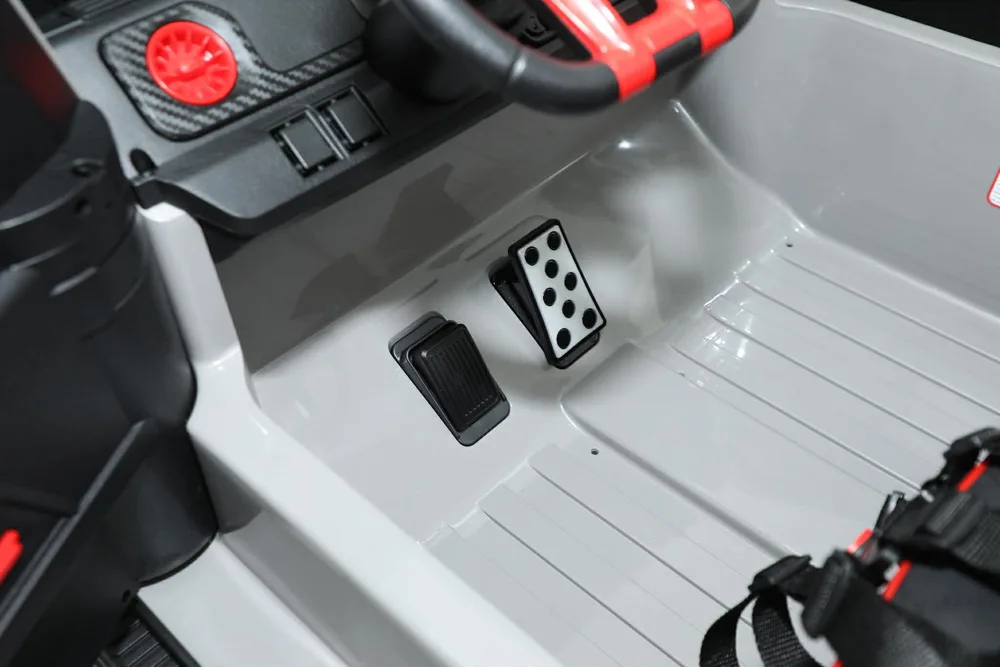 ג';יפים לילדים- מרצדס ג';י קלאס בראבוס רוקט 900 זוגי 24V